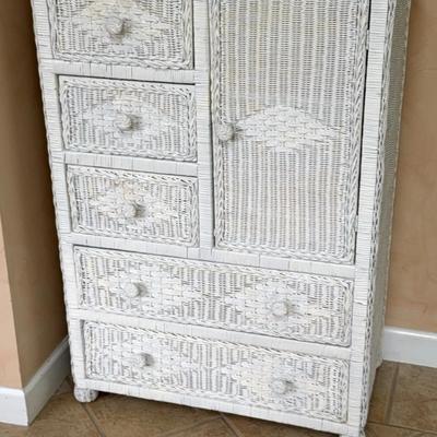 Wicker Chest Of Drawers 
