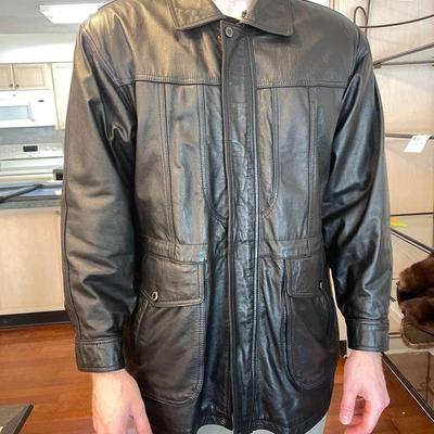 Vintage Men’s Black Leather Coat