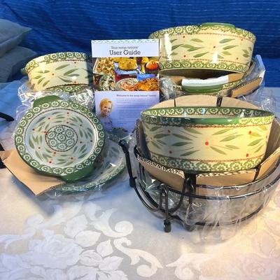 Temp-tationsCeramic Bakeware Set with Wire Racks
