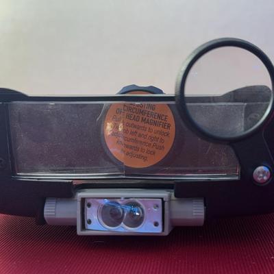 Illuminated Magnifying Headset with LED Light