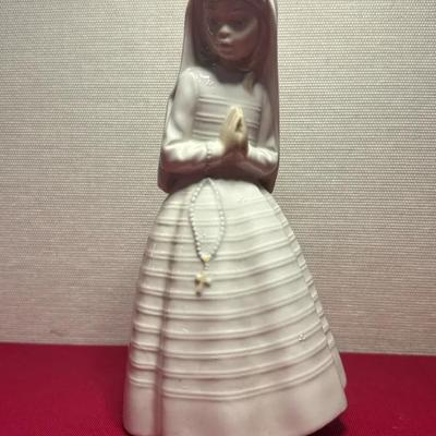 – Lladro Figurine “Girl in First Communion Dress”