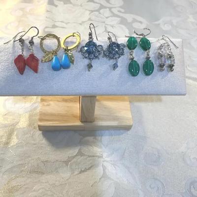 Lot of 5 Pairs of Fashion Earrings