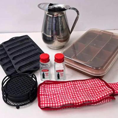 "Copper Chef," "Old Mountain," & More Kitchen Items 
