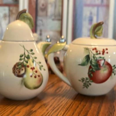 Cream & Sugar Apples And Pears  