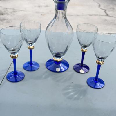 Bohemian Hand Blown Blue VTG Decanter W/4 Glasses Romania   