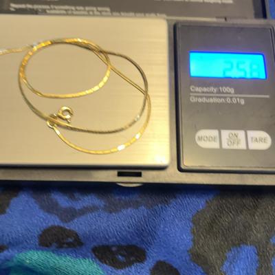 14k Italy    Gold  16” Necklace 2.58g Not Sure Is Triangle Links Or Snake  