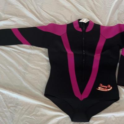 New Lady’s Diving Suit Partial Zipper In Front   X-LARGE 
