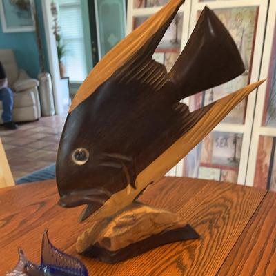 Fishes  Tropical Beachy  1 Wooden And 1 Glass