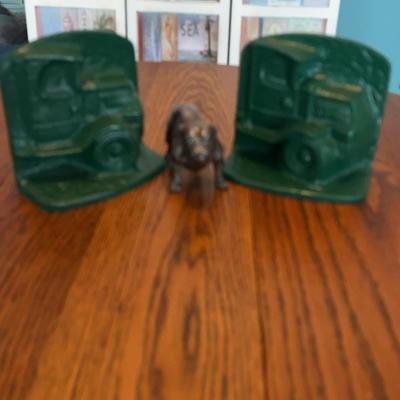 MACK Truck DOG & MACK TRUCK BOOK ENDS  10pounds Heavy