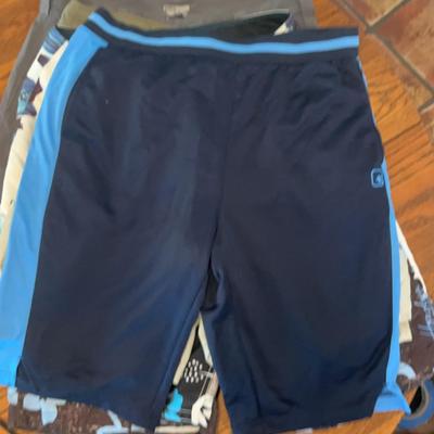 7 Pairs Of Men’s Shorts Sports & Swimming Size Large 36 & X-Large 