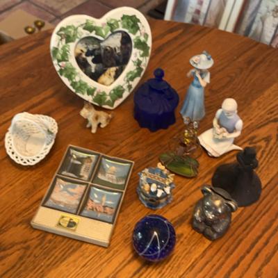 Tchotchkes