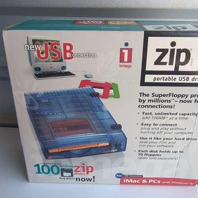 Zip 100 Portable USB Drive