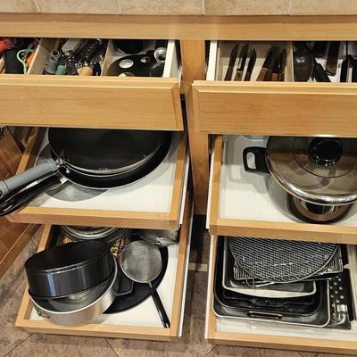 Cookware & Bake Mystery Lot 