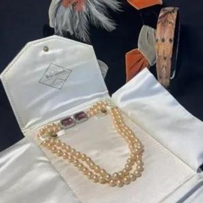 Les Bernard Inc Knotted Pearl Necklace 