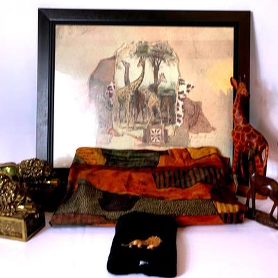 Giraffe/Lion Decor Collection