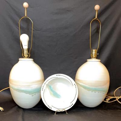 A Pair Of Lamps And Matching Bowl