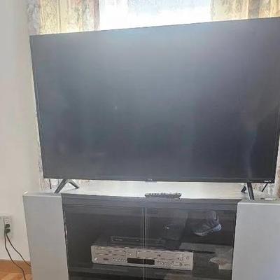 TCL Roku 40" TV w/ Stand & DVD/VCR Combo