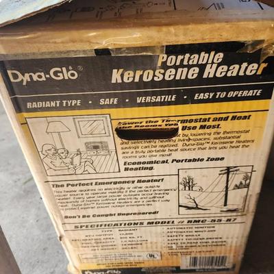 Dyna-glow Kerosene Heater w/ 2 LP Tanks