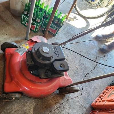 Briggs & Stratton Push Mower. Works As It Should. 