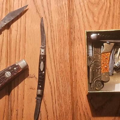Pocket Knives & Other Collectibles (Case, Boker, more)
