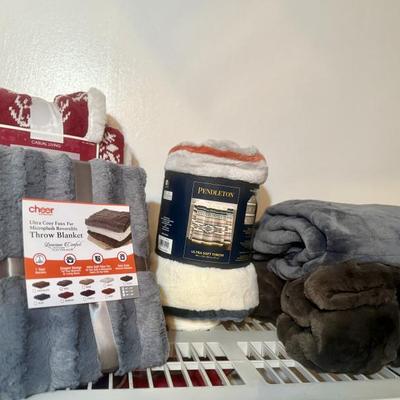 Sale Photo Thumbnail #173