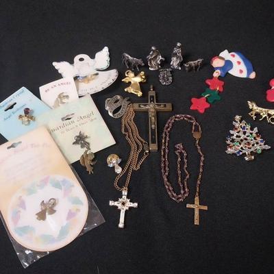 GS207 - Religious /Christmas Jewelry and Mini Pewter Nativity