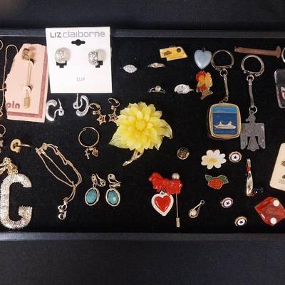 GS209 - Vintage Costume Jewelry and Collectibles
