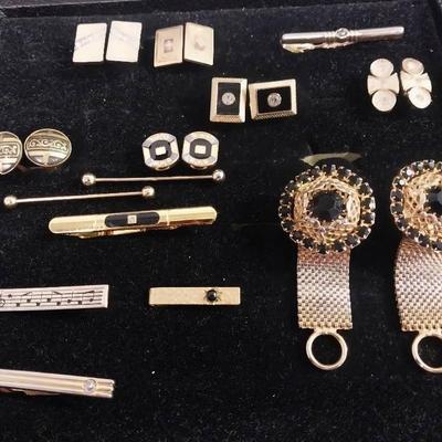 NB224 - Vintage Goldtone Men's Jewelry 
