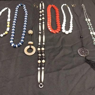 DW251 - Colorful Vintage Beaded Necklaces