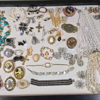 Sale Photo Thumbnail #460