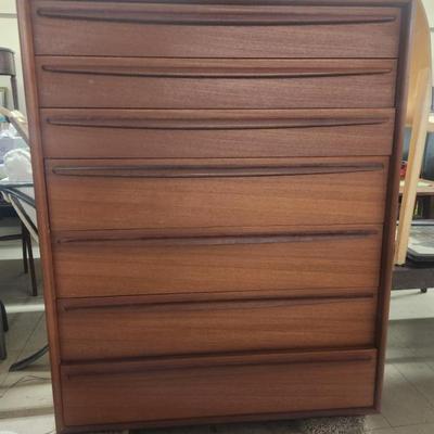 Sale Photo Thumbnail #86