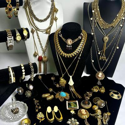 Vintage Style Costume Jewelry (Gold-Tone) 