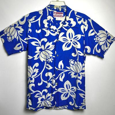 Waltah Clarkes Vintage Blue Hawaiian Shirt - Size M