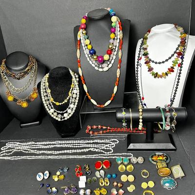 Stone, Freshwater Pearl & Costume Jewelry: Carnelian, Crazy Lace Agate, Hematite, Quartz
