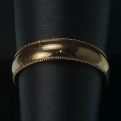14K Gold Wedding Band Ring- Size 7.75