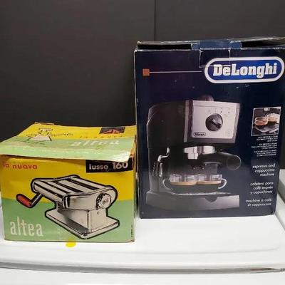 DeLonghi Espresso Maker Model EC-155 Plus La Nuova Altea Pasta Maker