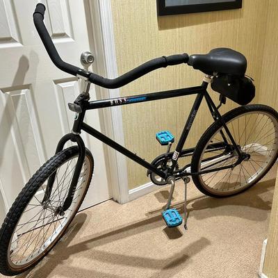 Jamis Boss Cruiser Bike - 22” Frame, 25” Tires