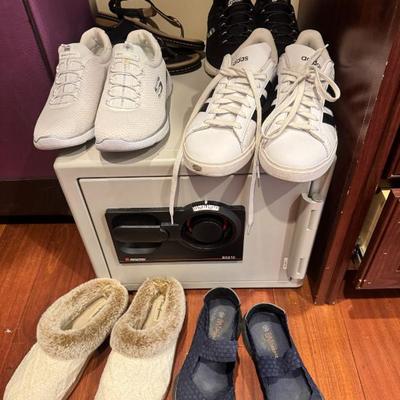 Sale Photo Thumbnail #199