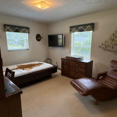 Sale Photo Thumbnail #46