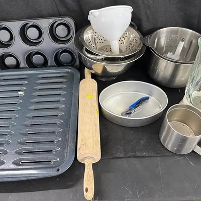 Mixed Lot of Baking Pans and Kitchen Tools