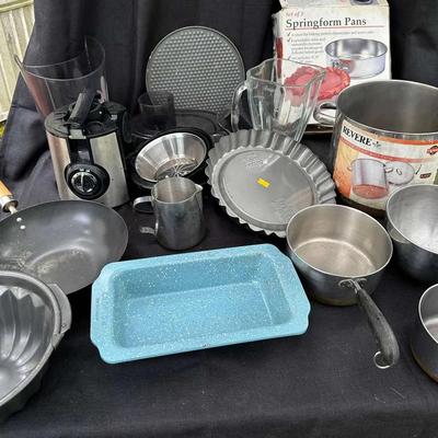 Large Lot of Vintage Kitchen & Bakeware – Revere, Springform, Loaf Pan