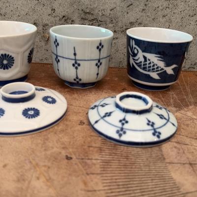 Teacups With Lids 