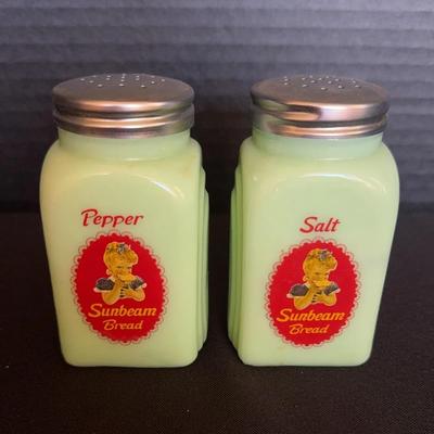 Sunbeam Bread Salt And Pepper Shakers