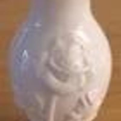 Lenox "The Rare Rose" Cream Vase with Gold Trim