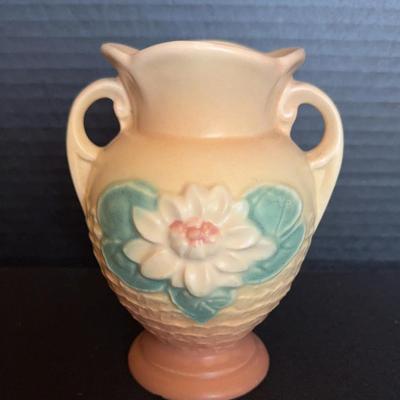 Hull Art 5.5” Water Lily Vase