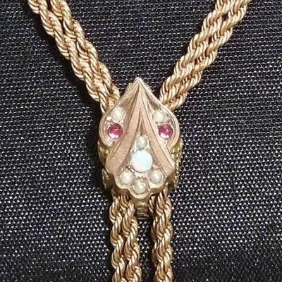 Opal, ruby, pearl Vict. slide chain