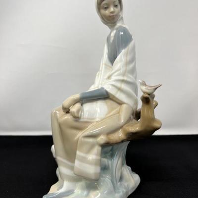 Lladro New Shepherdess Porcelain Figurine – Handcrafted from Spain