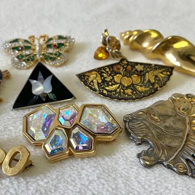 Brooches Panetta MMA And Others 