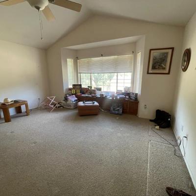 Sale Photo Thumbnail #193