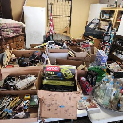 Estate sale photo